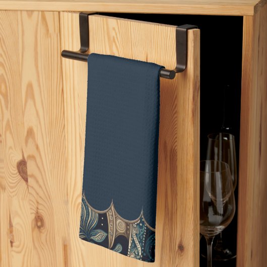 Dark Blue Paisley Gemustert Accent Geschirrtuch (Drittel gefaltet)