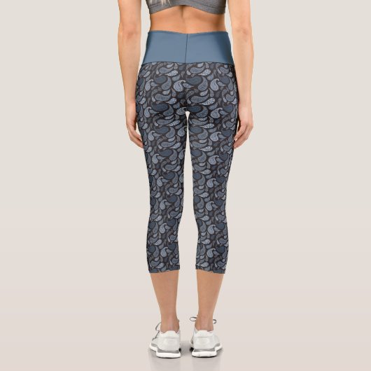 Dark Blue Paisley Pattern High Waisted Capris (Rückseite)