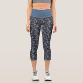 Dark Blue Paisley Pattern High Waisted Capris (Vorderseite)
