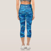 Dark Blue Pool Water Capri Leggings (Rückseite)
