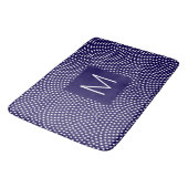 Dark Blue Same Komon (Haihaut) Mit Monogramm Badematte (Schrägansicht)