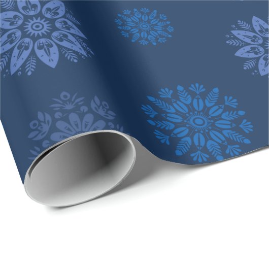 Dark Blue Snowflake Pattern Geschenkpapier (Rolleneckpunkt)