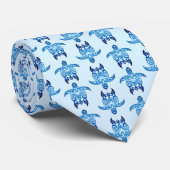 Dark Blue Tribal Honu Turtles Krawatte (Gerollt)
