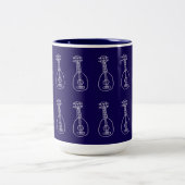 Dark Blue Ukulele Mug Zweifarbige Tasse (Mittel)