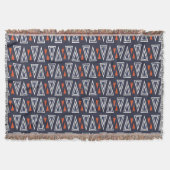 Dark Blue und Red Geometric Triangle Pattern Decke (Vorderseite)