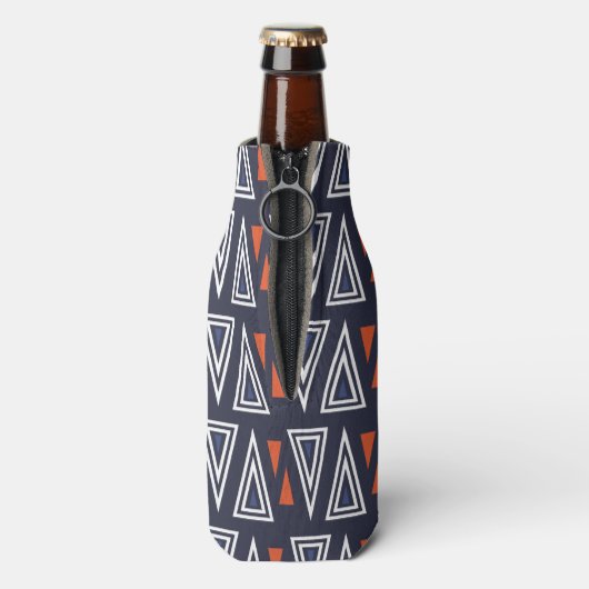 Dark Blue und Red Geometric Triangle Pattern Flaschenkühler (Flasche Rückseite)