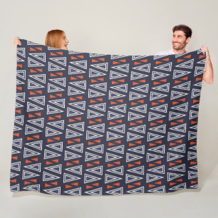 Dark Blue und Red Geometric Triangle Pattern Fleecedecke