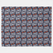 Dark Blue und Red Geometric Triangle Pattern Fleecedecke (Vorderseite (Horizontal))