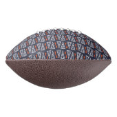 Dark Blue und Red Geometric Triangle Pattern Football (Gedreht 90)