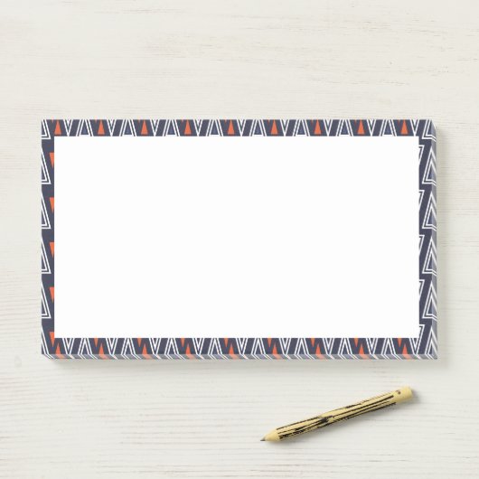 Dark Blue und Red Geometric Triangle Pattern Post-it Klebezettel (Auf Schreibtisch)
