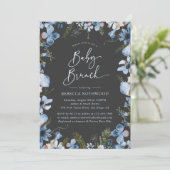 Dark Boho Dusty Blue Floral Baby Duschbrunch Einladung (Stehend Vorderseite)