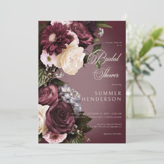 Dark Burgundy & Cream Blur Brautparty Einladung (Stehend Vorderseite)