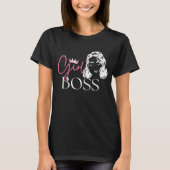 Dark Chic Girl Boss Zitat Starke Frauentypografie T-Shirt (Vorderseite)