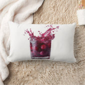 Dark Cocktail with Red Cherries and Explosive Spla Lendenkissen (Decke)