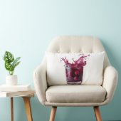 Dark Cocktail with Red Cherries and Explosive Spla Lendenkissen (Stuhl )