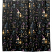 Dark Fantasy Gnome und Mushroom Pattern Duschvorhang (Vorderseite)