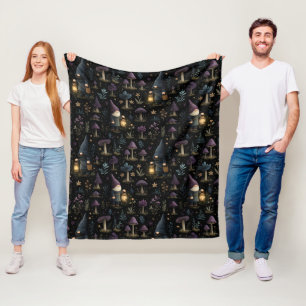 Dark Fantasy Gnome und Mushroom Pattern Fleecedecke