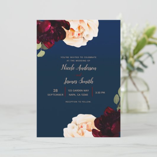 Dark Floral Marsala Cream & Navy Blue Wedding Einladung (Stehend Vorderseite)