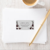 Dark Floral Skull Gothic Wedding Return Address Adressaufkleber (Insitu)