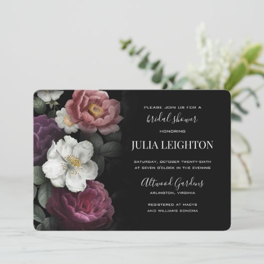Dark Florals Moderne Brautdusche Einladung (Stehend Vorderseite)