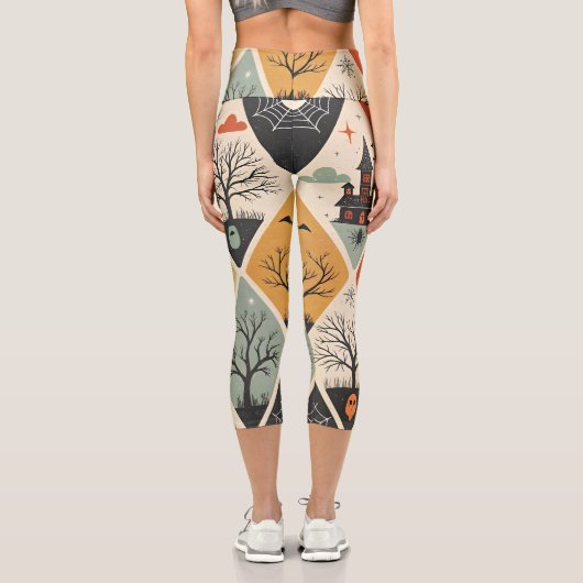 Dark ghost pattern capri leggings (Rückseite)