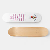 Dark Girl spielt Gitarre Skateboard (Horizontal)