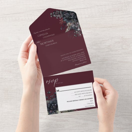 Dark Gothic Floral Burgundy Wedding All In One Einladung (Abreißen)