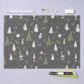 Dark Gray Snowy Forest Christmas Gnomes Muster Seidenpapier (Handwerk)