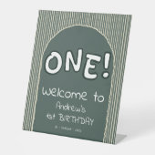 Dark Green Stripes 1st Birthday Welcome Sockelschild (Vorderseite)