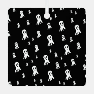 Dark Halloween Ghosts Ornament Aus Metall