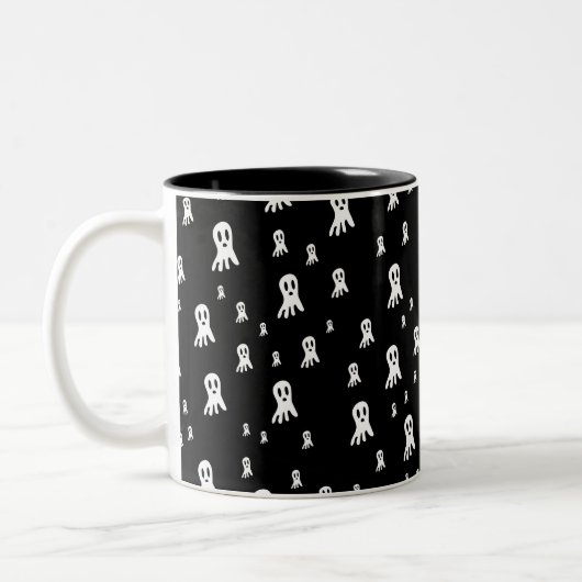 Dark Halloween Ghosts Zweifarbige Tasse (Links)
