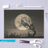 Dark Halloween Raven in Tree Seidenpapier (Handwerk)