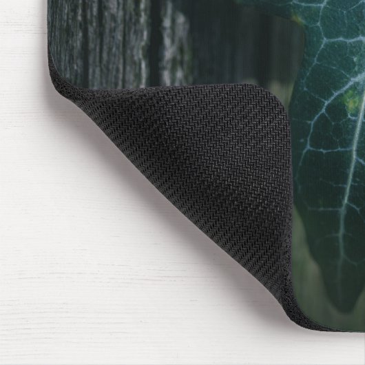 Dark Ivy Leaf Nature Foto Mousepad (Ecke)