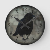 Dark Little Raven Runde Wanduhr (Vorderseite)