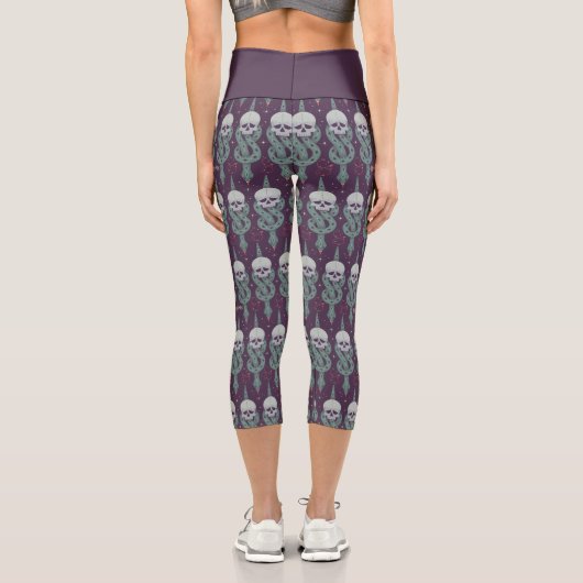 Dark Mark Geometric Icon Pattern Capri Leggings (Rückseite)