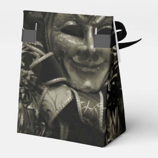 Dark Masquerade Geschenkschachtel (Rückseite)