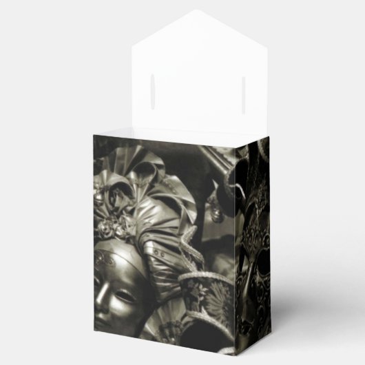 Dark Masquerade Geschenkschachtel (Geöffnet)