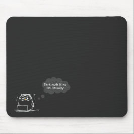 Dark Mode Owl Mousepad für Technikfans