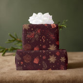 Dark Modern Elegant Holiday Patterns Pine Berry Geschenkpapier