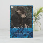 Dark Moody Black & Blue Damask Foto Hochzeit Save The Date (Stehend Vorderseite)