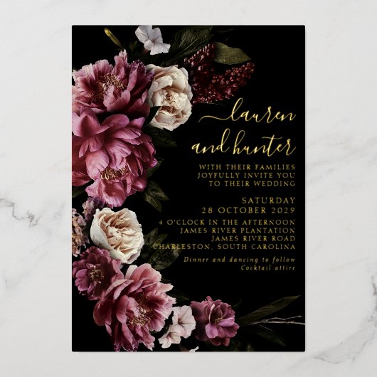 Dark Moody Blush Burgundy Floral Wedding Gold Folieneinladung (Vorderseite)