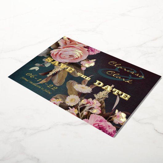 Dark Moody Bold Floral Gold Save the Date Folieneinladung (Gedreht)