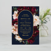 Dark Moody Burgundy Blush Navy Blue Floral Wedding Folieneinladung (Stehend vorne)