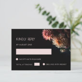 Dark Moody Floral Chrysanthemum RSVP Karte (Stehend Vorderseite)