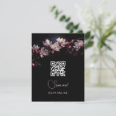 Dark Moody Floral Wedding | Scan Me RSVP Karte (Stehend Vorderseite)