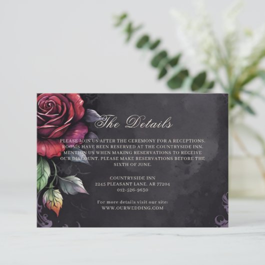 Dark Moody Gothic Rote Rose Black Wedding Begleitkarte (Stehend Vorderseite)