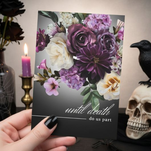Dark Moody Midnight Lila Floral Romance Wedding Einladung
