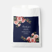 Dark moody pink and red roses navy blue wedding geschenktütchen (Vorderseite)