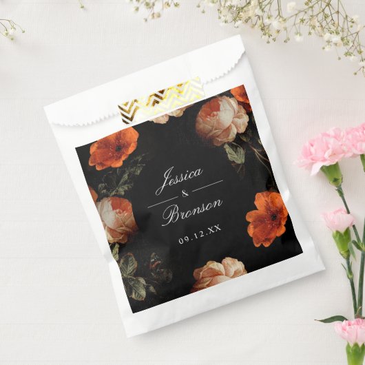 Dark Moody Romantic Floral Dutch Painterly Wedding Geschenktütchen (Versiegelt)