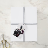Dark Moody Romantic Floral White Wedding Geschenkanhänger (Mit Garn)